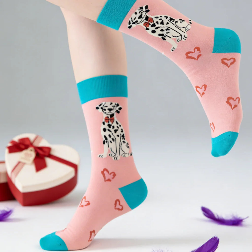 【Valentine's Day】1 Pair of Sweet Mid-calf Socks With Pink Heart Spotted Dogs，Versatile and Comfortable, Suitable For All Seasons
