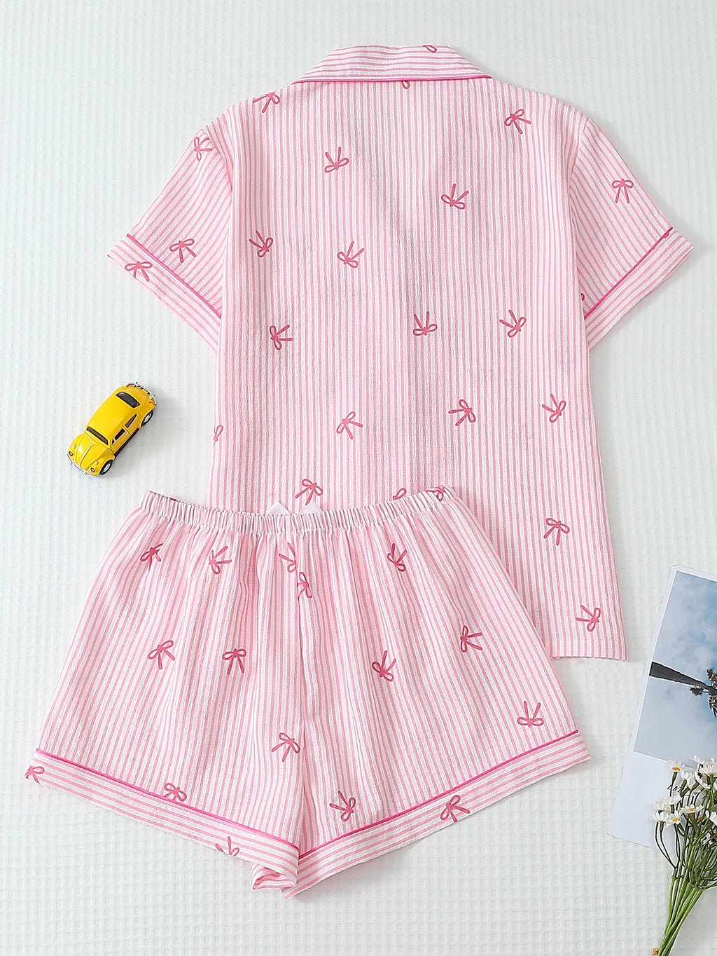 [Valentine's Day] 2-Piece Satin Pajamas with Lip Print, Short-Sleeved Shorts, Women's Pajamas, Loungewear Set Suitable for Home Use